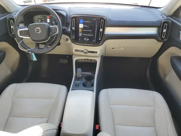 YV4162UK9L2333149 2020 VOLVO XC40 - Image 8
