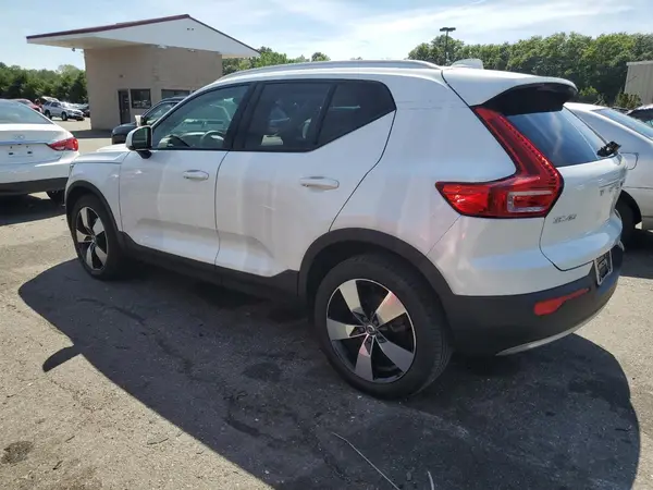 YV4162UK9M2461327 2021 VOLVO XC40 - Image 2