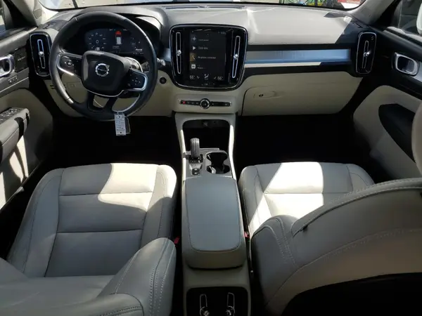 YV4162UK9M2461327 2021 VOLVO XC40 - Image 8