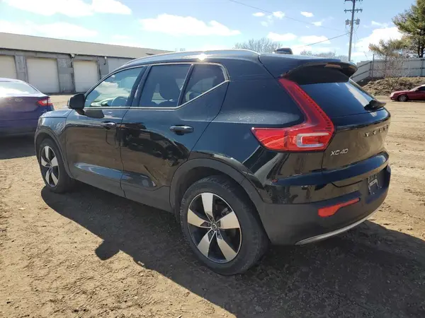 YV4162UK9M2509361 2021 VOLVO XC40 - Image 2