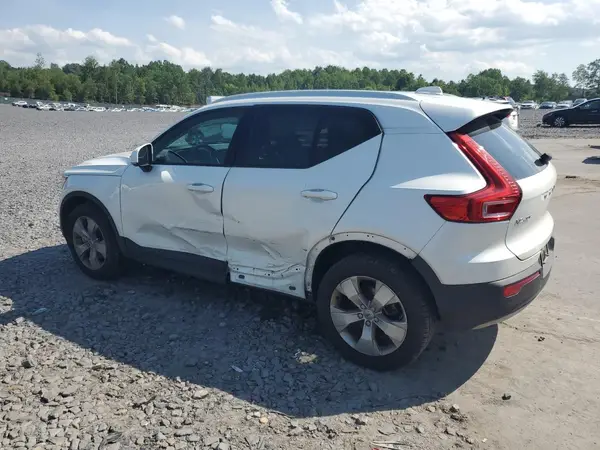 YV4162UK9M2602719 2021 VOLVO XC40 - Image 2