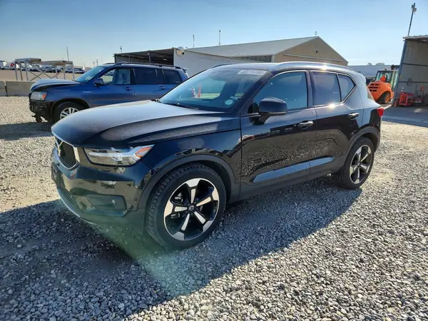 YV4162UKXK2128891 2019 VOLVO XC40 - Image 1