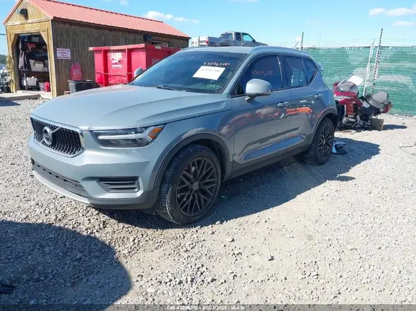 YV4162UKXL2188073 2020 VOLVO XC40 - Image 2