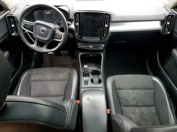 YV4162UKXL2294331 2020 VOLVO XC40 - Image 8
