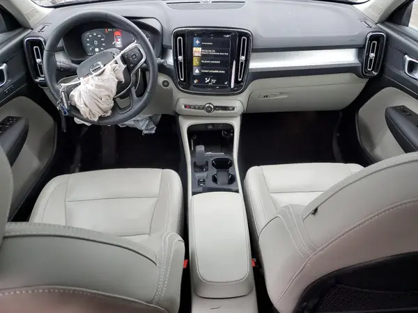 YV4162UKXL2340286 2020 VOLVO XC40 - Image 8