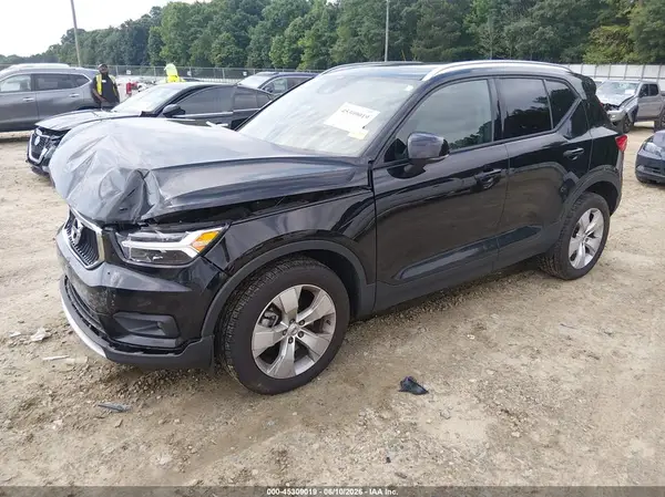 YV4162UKXM2435111 2021 VOLVO XC40 - Image 2