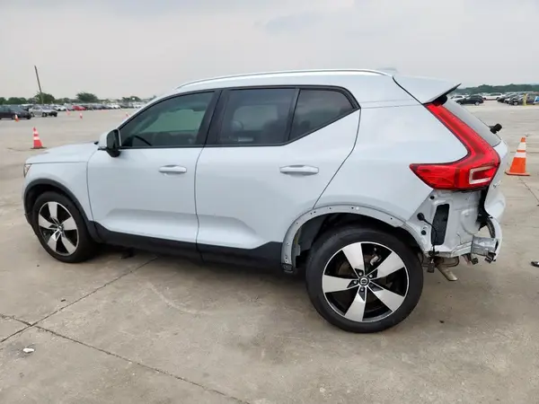 YV4162UKXM2491548 2021 VOLVO XC40 - Image 2