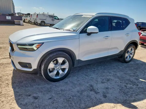 YV4162UKXM2573294 2021 VOLVO XC40 - Image 1