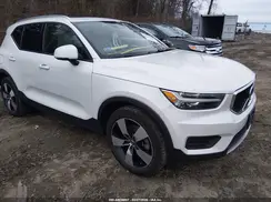 YV4162UKXN2699320 2022 VOLVO XC40