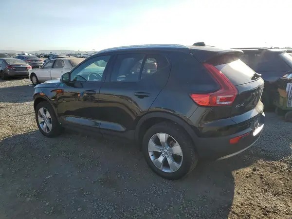 YV4162UKXN2763095 2022 VOLVO XC40 - Image 2