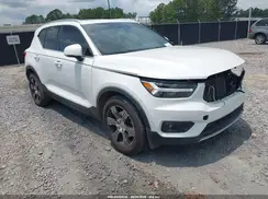 YV4162UL0K2114023 2019 VOLVO XC40