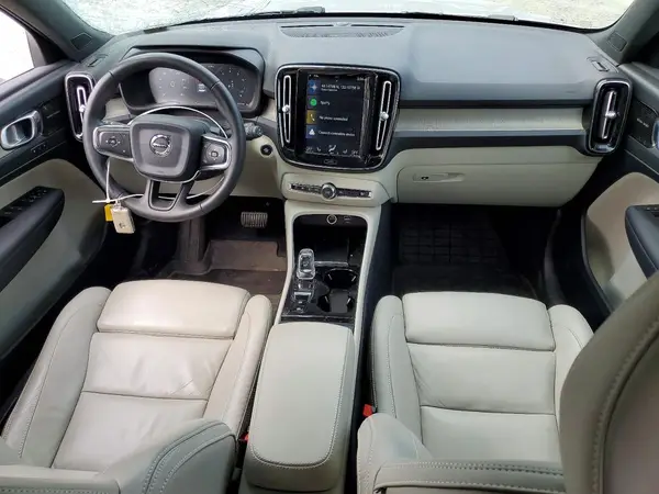 YV4162UL0K2115902 2019 VOLVO XC40 - Image 8