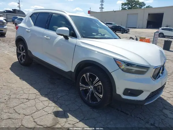 YV4162UL0L2341181 2020 VOLVO XC40