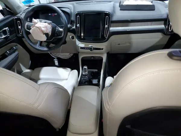 YV4162UL0M2491616 2021 VOLVO XC40 - Image 8