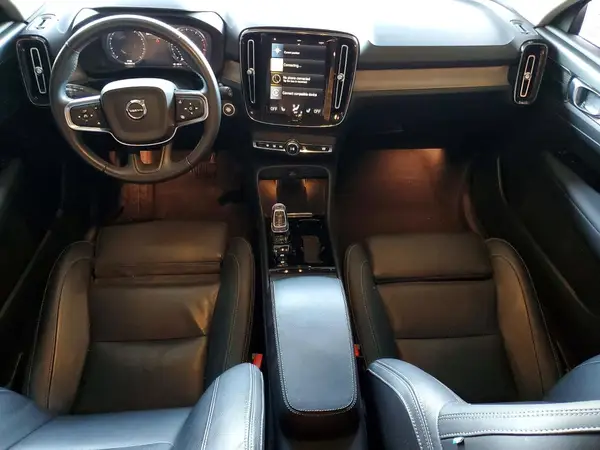 YV4162UL0M2582028 2021 VOLVO XC40 - Image 8
