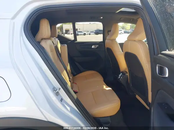 YV4162UL1L2186530 2020 VOLVO XC40 - Image 8