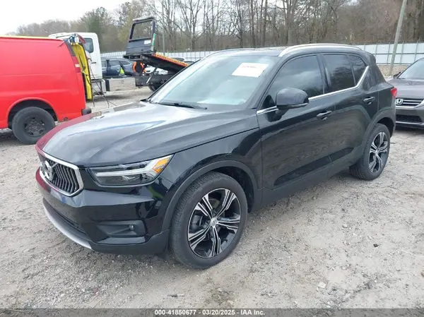 YV4162UL1L2262702 2020 VOLVO XC40 - Image 2
