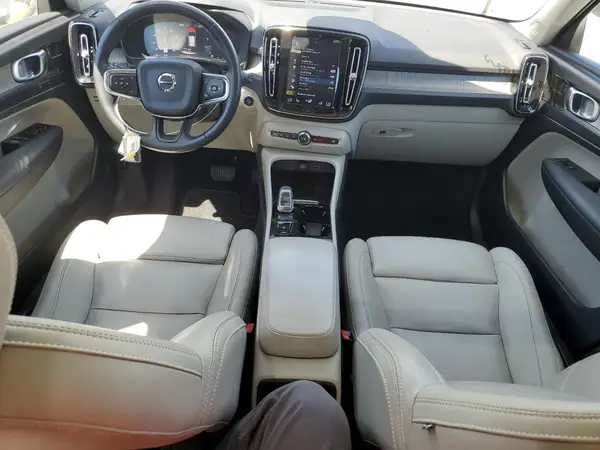 YV4162UL1L2289771 2020 VOLVO XC40 - Image 8