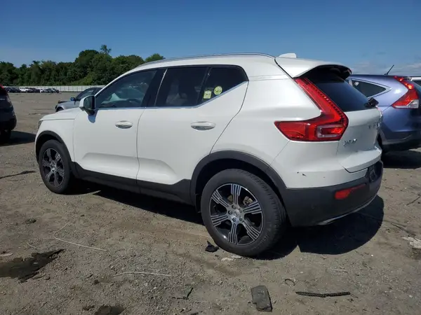 YV4162UL1L2320498 2020 VOLVO XC40 - Image 2