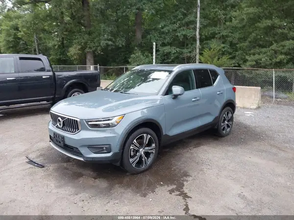 YV4162UL2L2240935 2020 VOLVO XC40 - Image 2