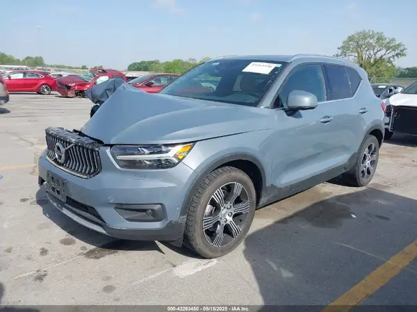 YV4162UL2L2306951 2020 VOLVO XC40 - Image 2