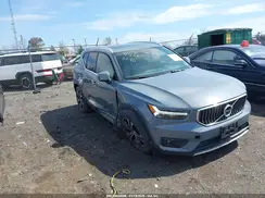 YV4162UL2N2733808 2022 VOLVO XC40