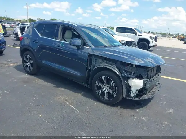 YV4162UL3K2091207 2019 VOLVO XC40 - Image 1