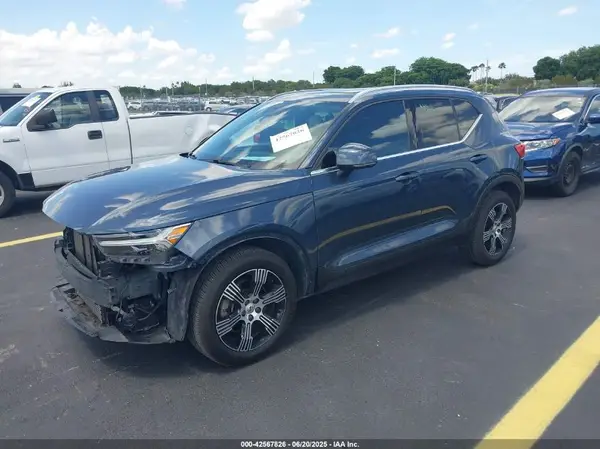 YV4162UL3K2091207 2019 VOLVO XC40 - Image 2