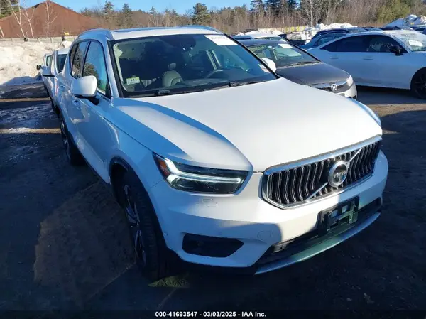 YV4162UL3K2110466 2019 VOLVO XC40 - Image 1