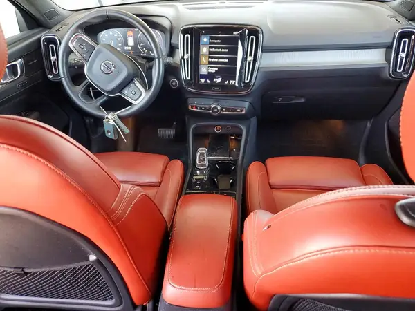 YV4162UL3K2130510 2019 VOLVO XC40 - Image 8