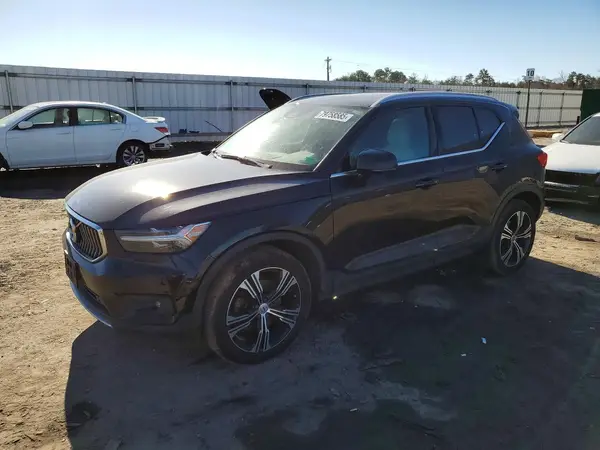 YV4162UL3L2179255 2020 VOLVO XC40 - Image 1