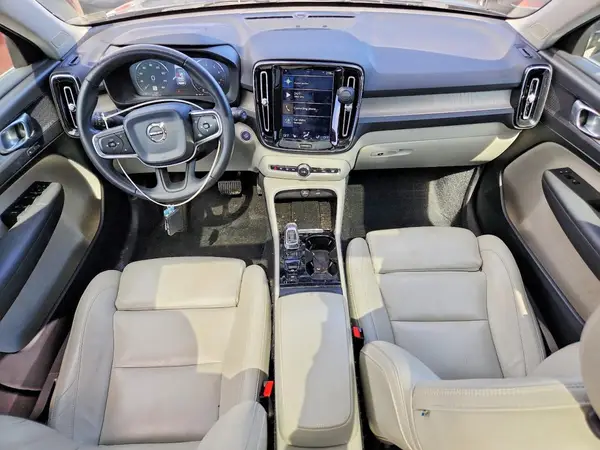 YV4162UL3L2179255 2020 VOLVO XC40 - Image 8