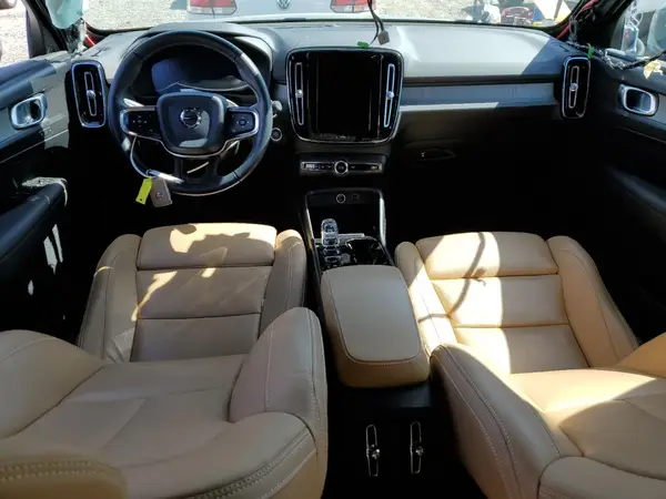 YV4162UL3L2245240 2020 VOLVO XC40 - Image 8