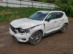 YV4162UL3N2740413 2022 VOLVO XC40