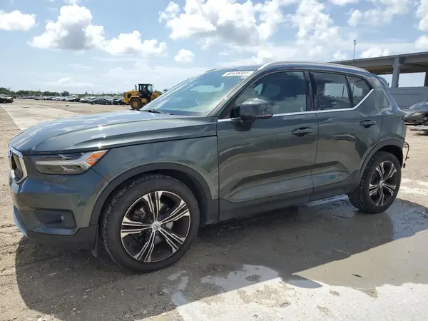 YV4162UL4K2049550 2019 VOLVO XC40 - Image 1