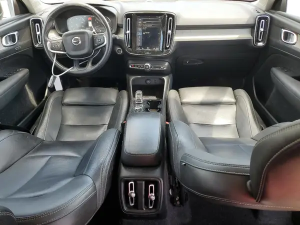 YV4162UL4K2049550 2019 VOLVO XC40 - Image 8