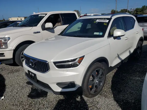 YV4162UL4K2067756 2019 VOLVO XC40 - Image 1