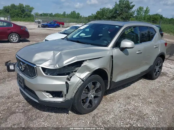 YV4162UL4K2098361 2019 VOLVO XC40 - Image 2