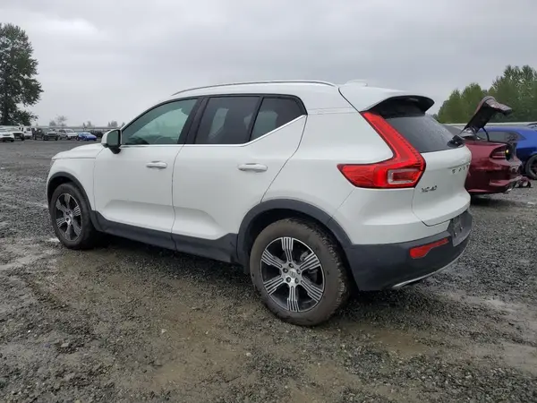 YV4162UL5L2340382 2020 VOLVO XC40 - Image 2