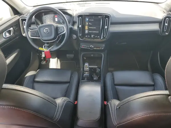 YV4162UL6K2093162 2019 VOLVO XC40 - Image 8