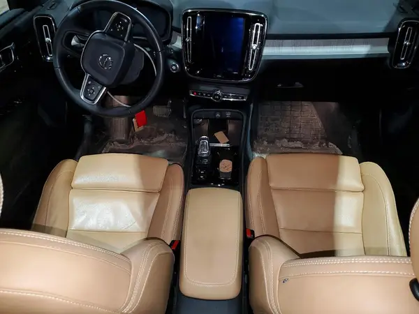YV4162UL6K2126001 2019 VOLVO XC40 - Image 8