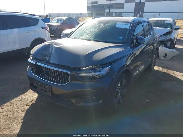 YV4162UL6K2133515 2019 VOLVO XC40 - Image 2
