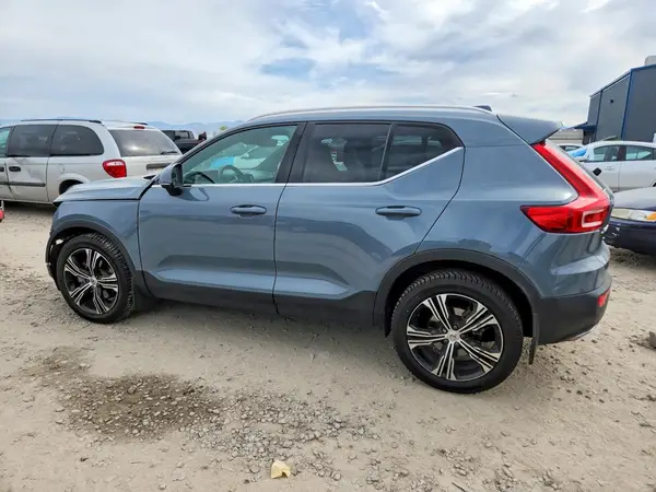 YV4162UL6L2251890 2020 VOLVO XC40 - Image 2