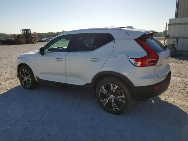 YV4162UL6L2341265 2020 VOLVO XC40 - Image 2