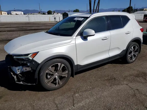 YV4162UL6M2523629 2021 VOLVO XC40 - Image 1