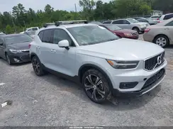 YV4162UL6N2641875 2022 VOLVO XC40