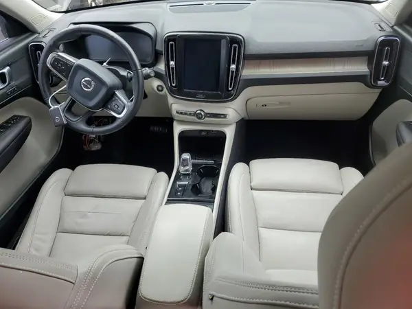 YV4162UL7L2186709 2020 VOLVO XC40 - Image 8
