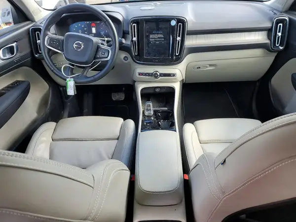 YV4162UL7L2320358 2020 VOLVO XC40 - Image 8