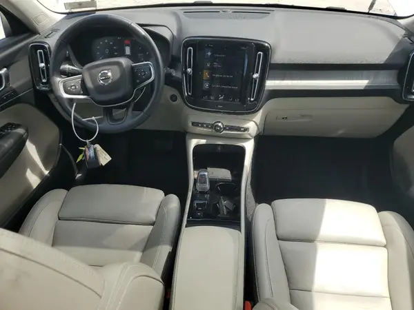 YV4162UL7M2450299 2021 VOLVO XC40 - Image 8