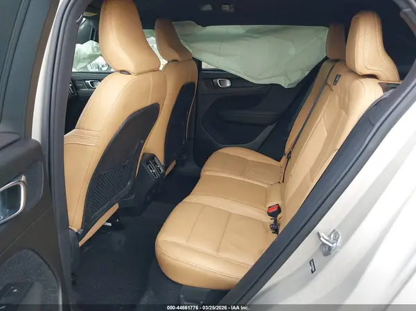 YV4162UL8K2099500 2019 VOLVO XC40 - Image 8